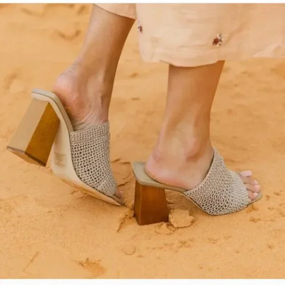 Steve Madden Taupe Realize Crochet Block-Heel Sandals Size - Picture 8 of 15